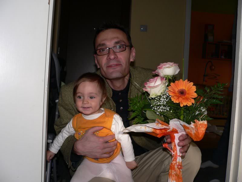 uite ce mi-a adus tata!