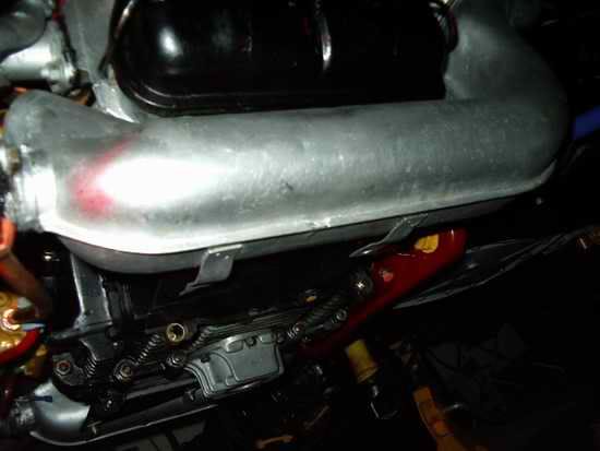 RHS under the engine