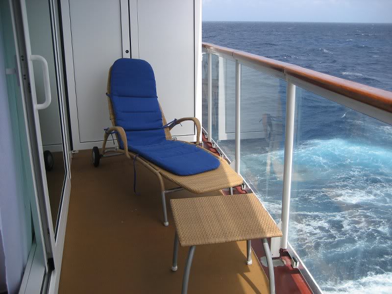 8630 balcony recliner