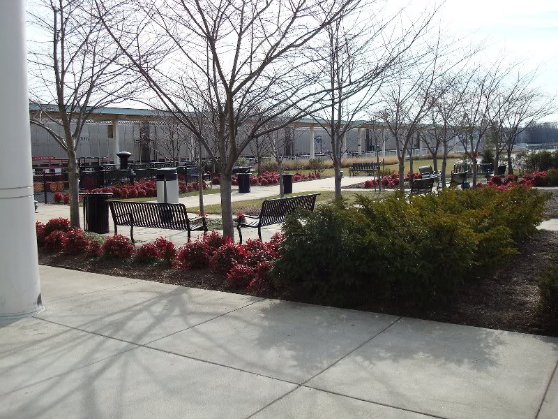 Nice outside area for waiting in warmer weather.