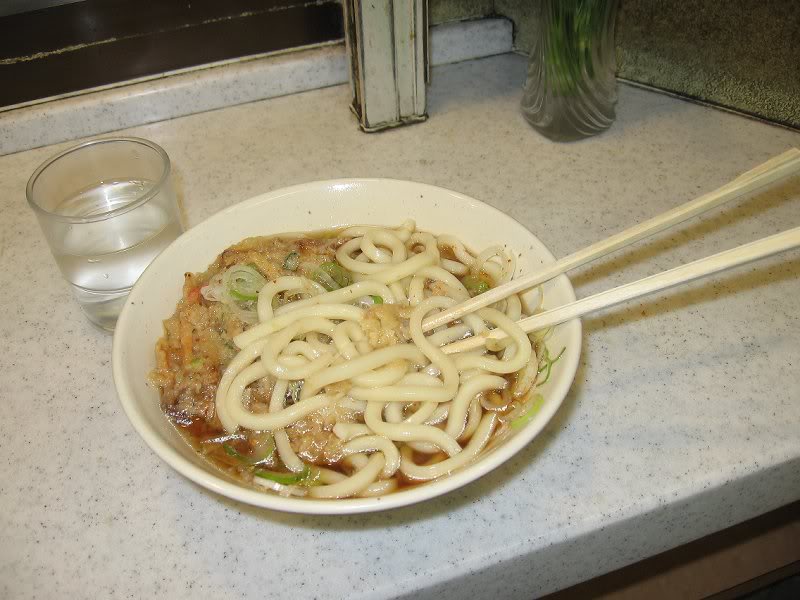 04 - first vending tempura-udon, minami-urawa