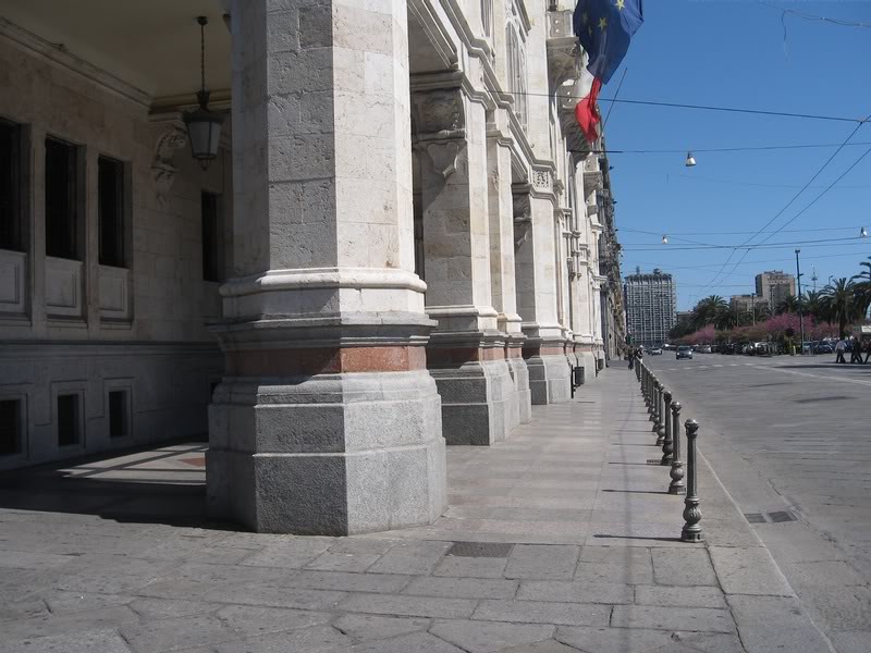 town hall 1 see the color Granit with Baselat