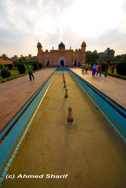 Lalbagh Fort........... .02