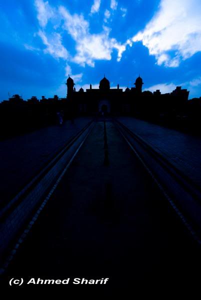 Lalbagh Fort........... .03