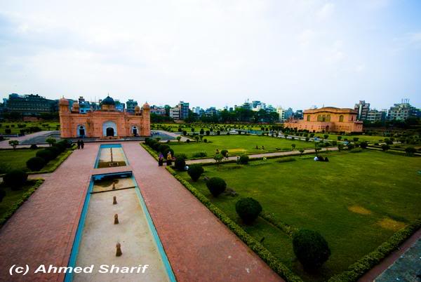 Lalbagh Fort........... .09