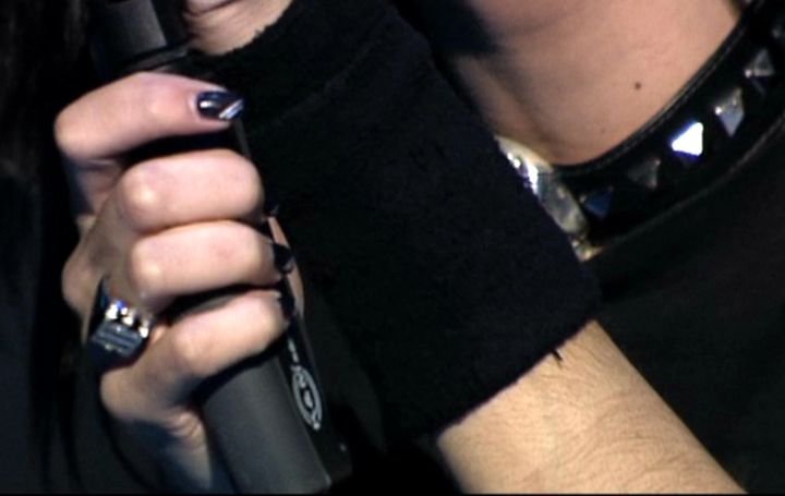 Bill Kaulitz Zimmer Arm Hair