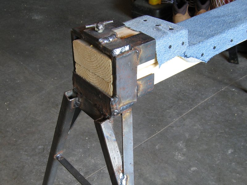 Leg-Attachement Details