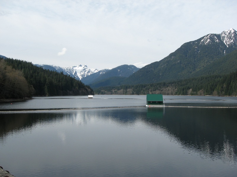 Capilano Lake (4)