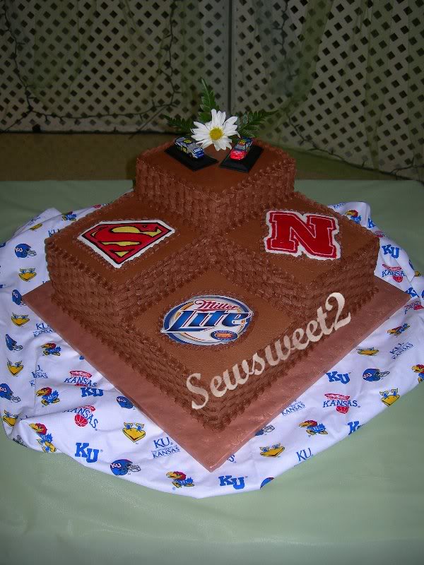 Schwarz groom's cake 6-16-07 14"