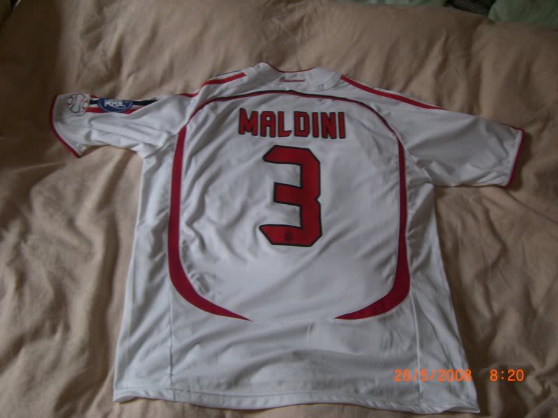 AC Mailand home back 3 Maldini
