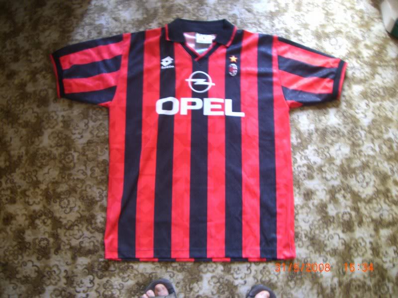 AC Mailand home front