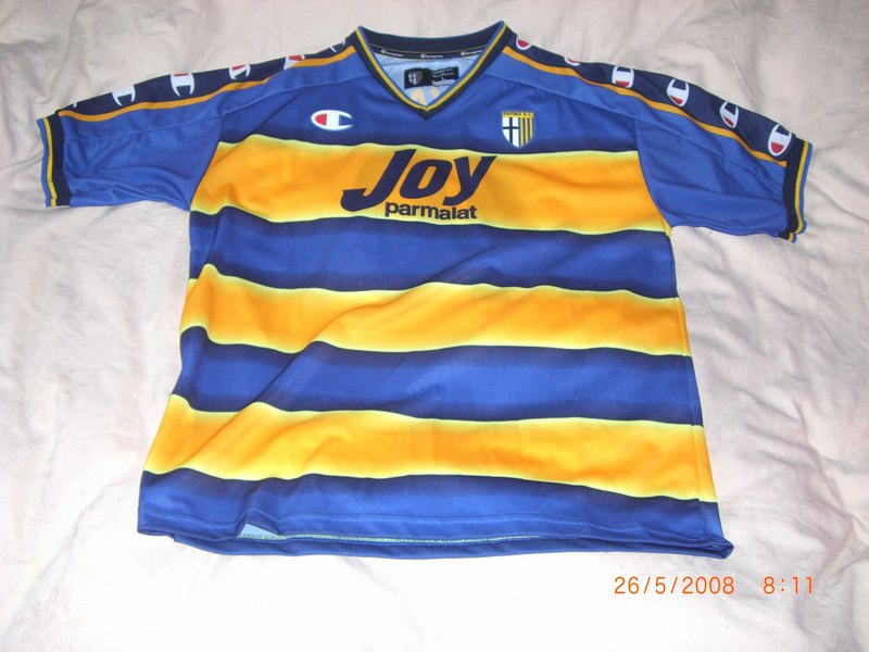 AC Parma away front 10 Nakata