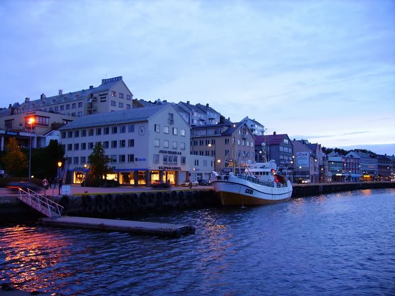 almost dark, the havn area 2