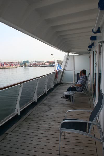 cabin4237corner aftbalcony2