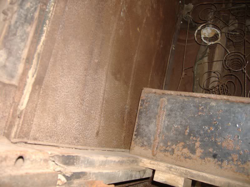 seat frame at wood frame 5