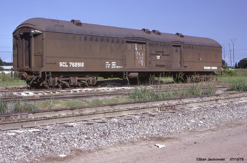 SCL_762912_MW_H W_Baggage_Roadw ay_Service_Lake land_FL_07...