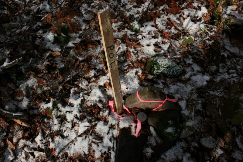 01--PROPERTY LINE MARKER