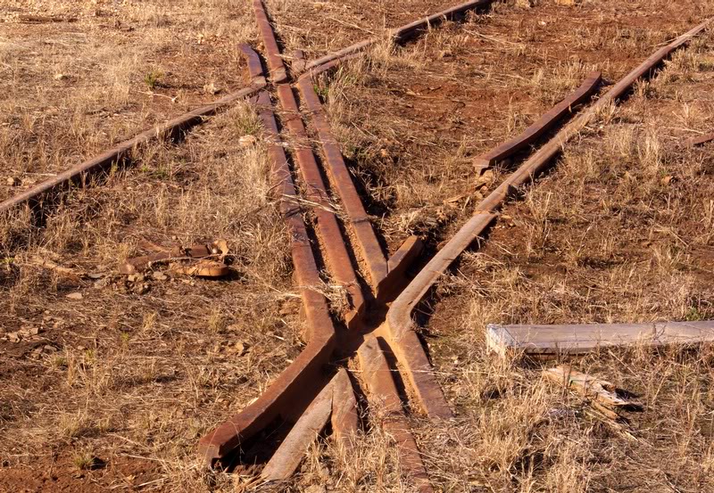 IMGP7126 INTERESTING RAIL CROSSING