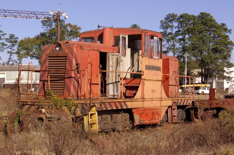 IMGP7131 EL PASO CORPORATION SWITCHER