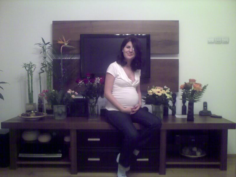 cu ochiul bandajat de ziua mea si la 23sapt