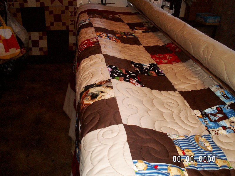 dwirling on marylous quilt (4)