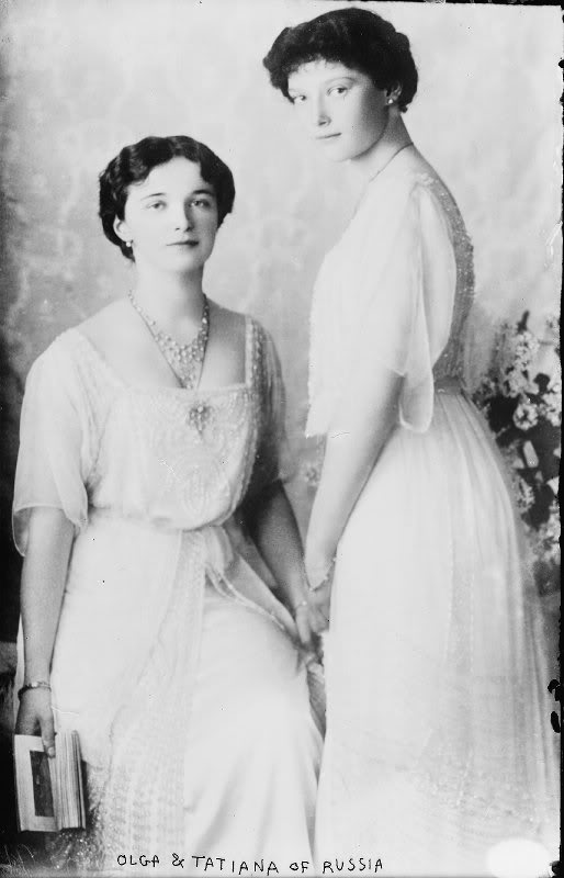 1913 - Grand Duchesses Olga & Tatiana
