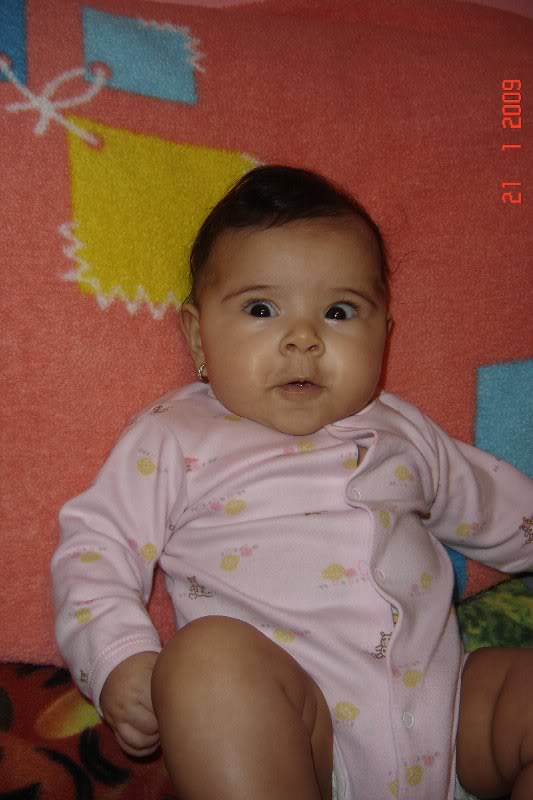 Cine ma ajuta primeste un pupik :)