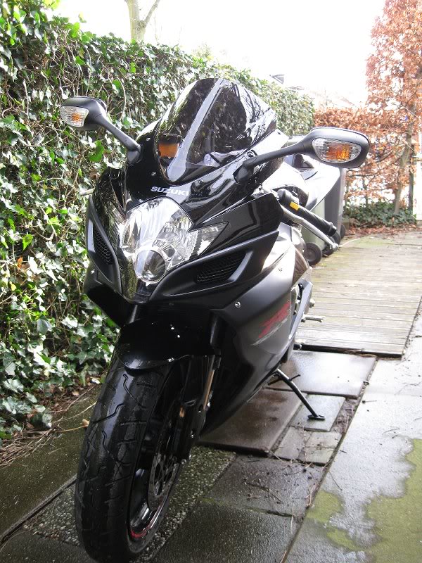 GSXR750 Arrival 006