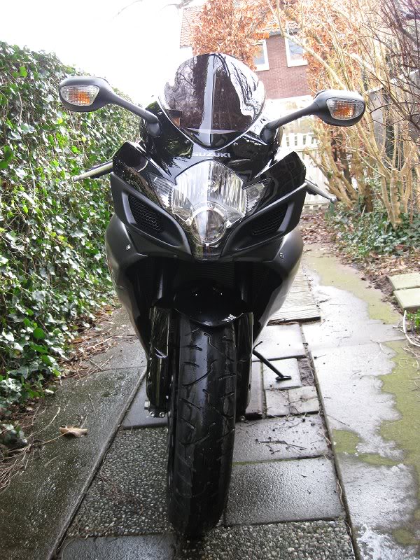 GSXR750 Arrival 007