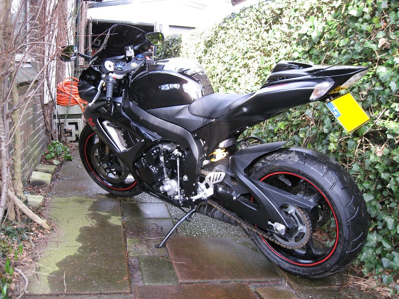 GSXR750 Arrival 016
