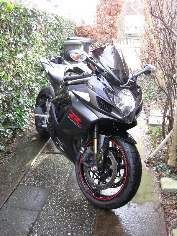 GSXR750 Arrival 018