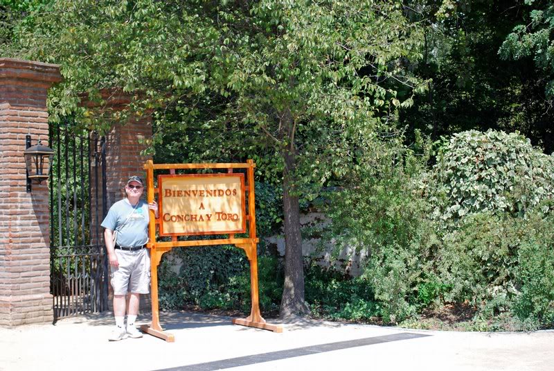 Chile - Maipo Valley - Conchy y Toro Vineyard - Randy a...