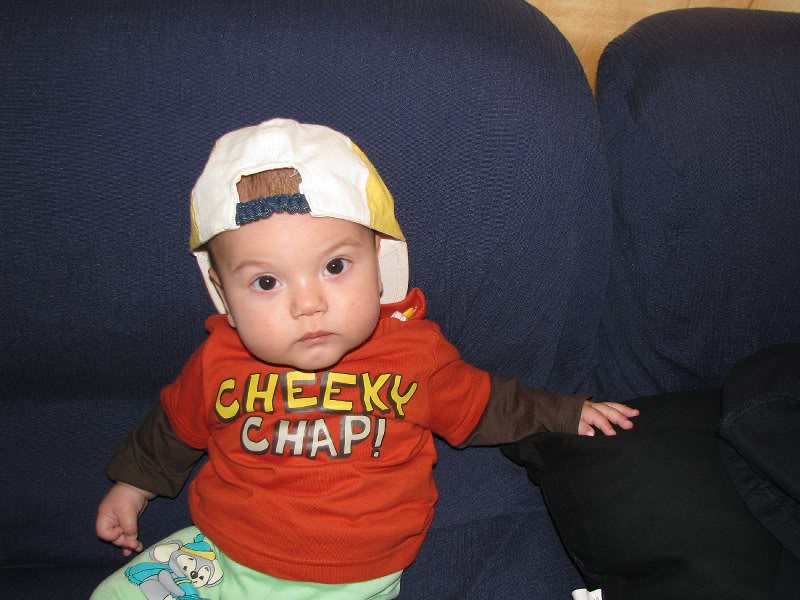 Cee te uiti ba asa la mine, n-ai mai vazut staruri?!