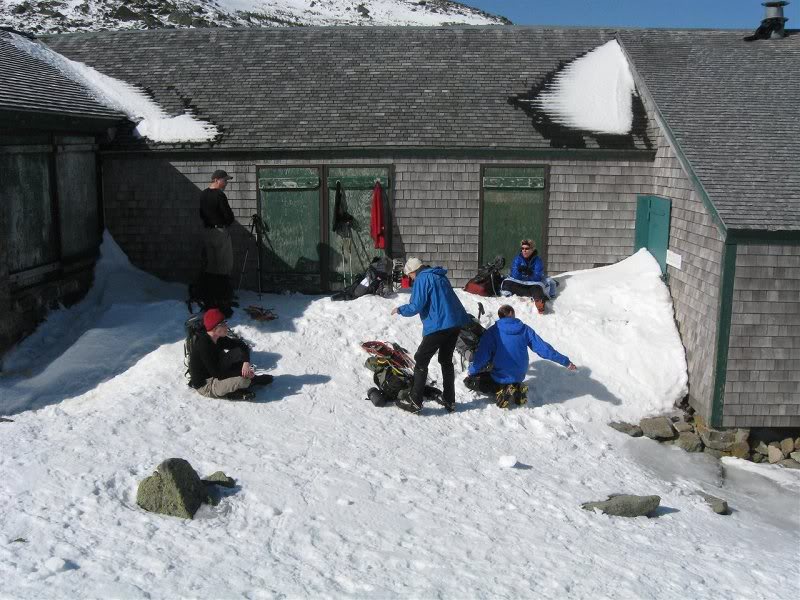 Madison Hut, lots of VFTTers