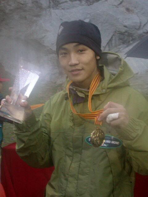 �k�l�t�������@� W������