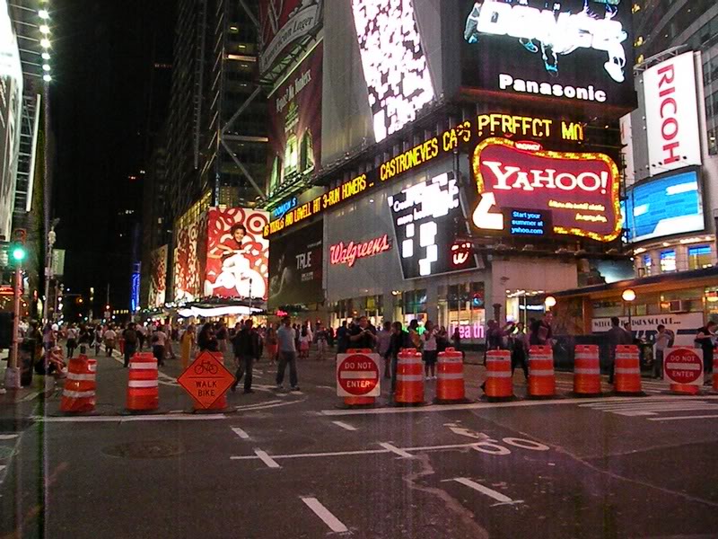 DSCN9775-Lookin g South at 43rd St.