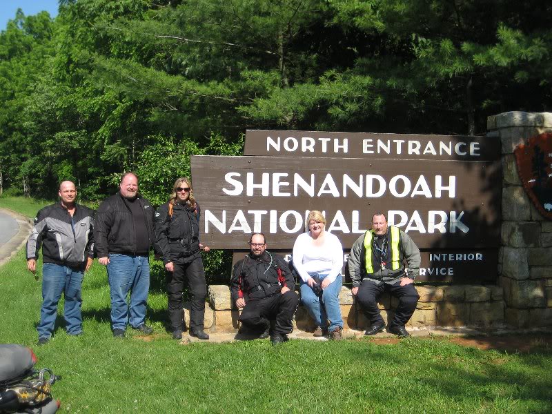 Day 1k to Fontana- gang @ skyline drive entrance
