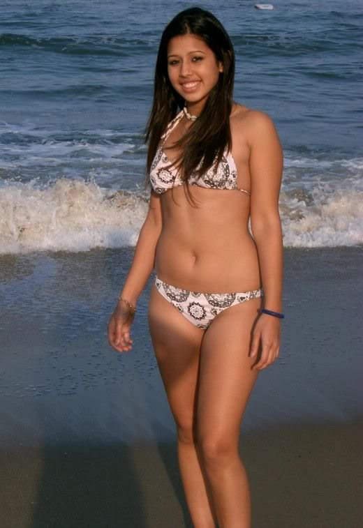 Indian bollywood mini skirits girl