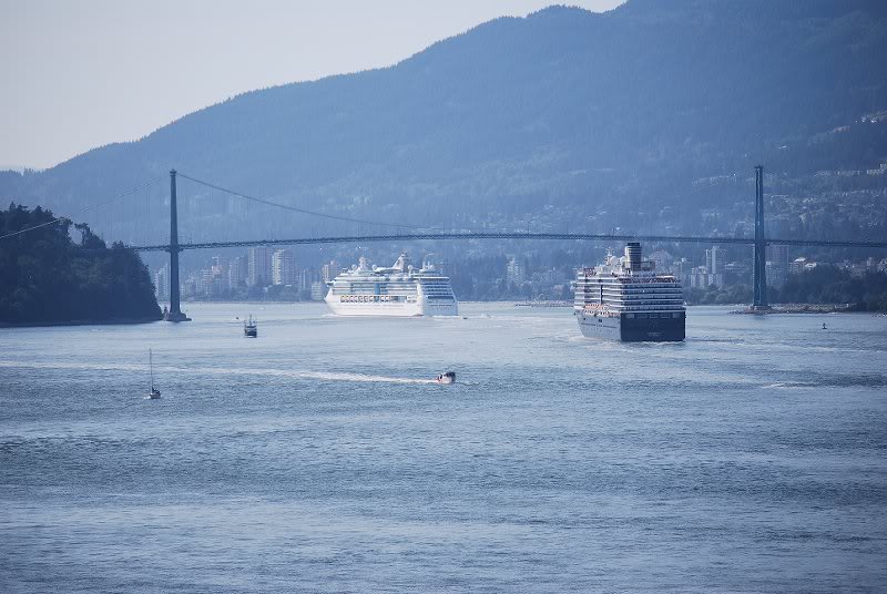 RCCL Serenade of the Seas, Holland Maasdam