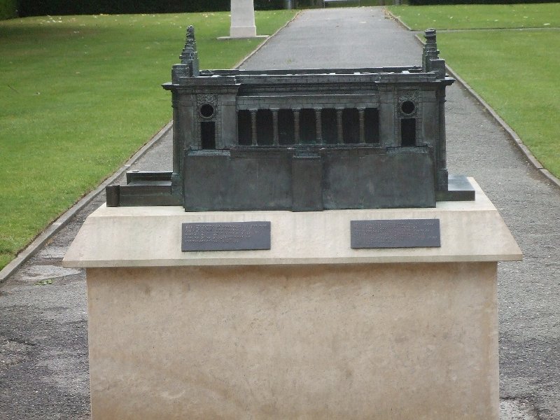 Scaled model oh Menin Gate