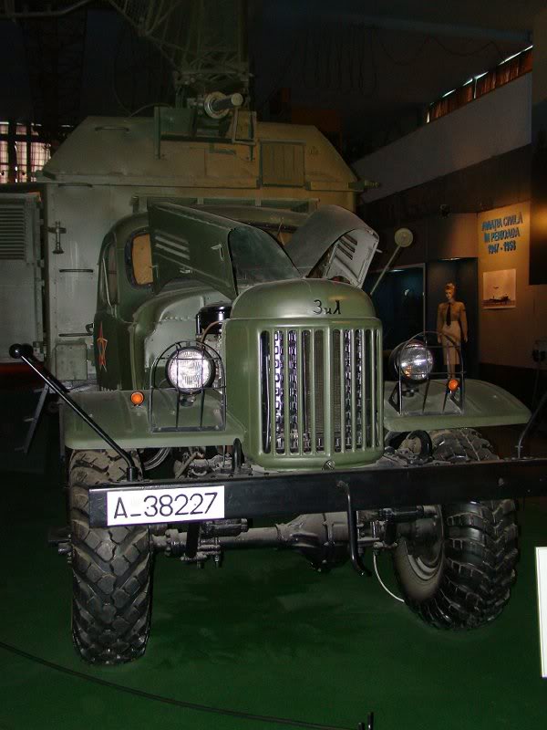 ZIL 157 SR P 15 TROPA DSC01169