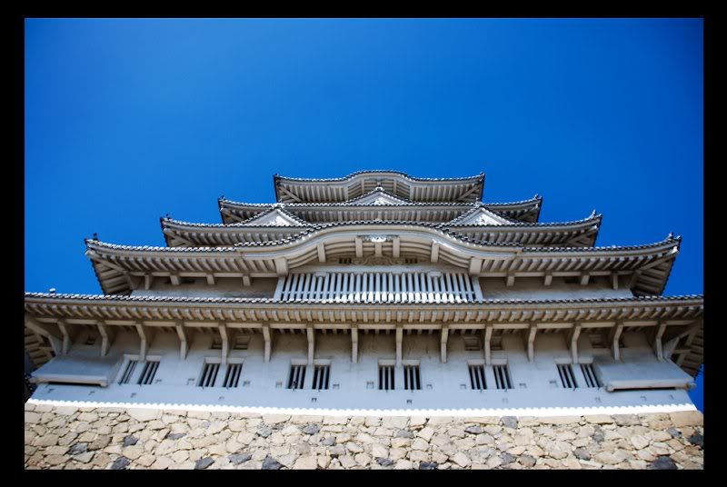 Himeji from below