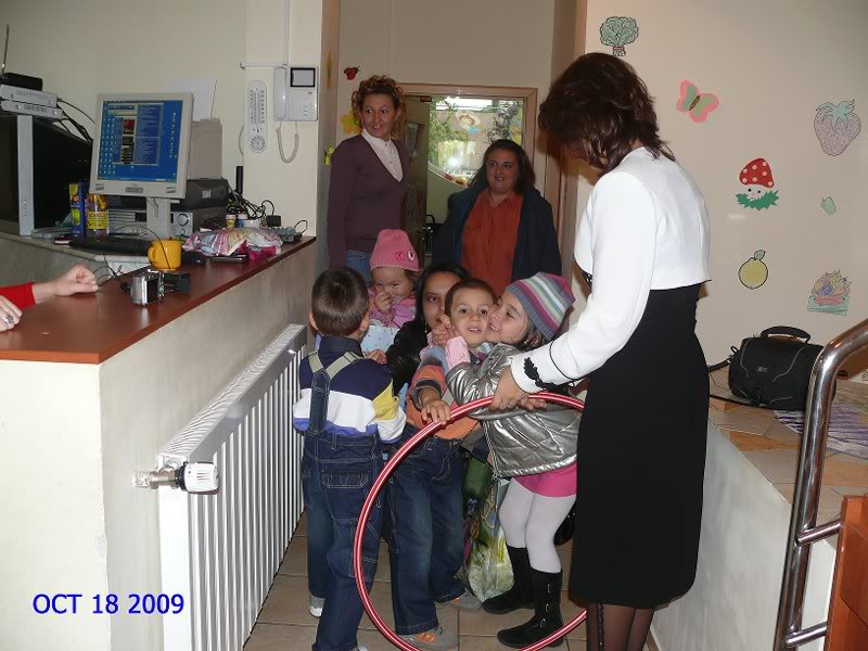 Apar primii invitati