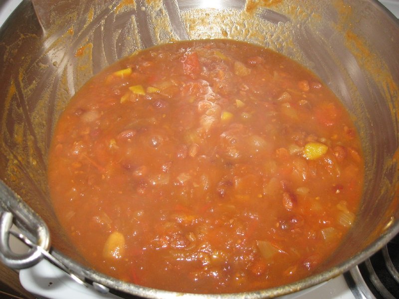 Apple & Tomato Chutney part cooked - 20.9.09