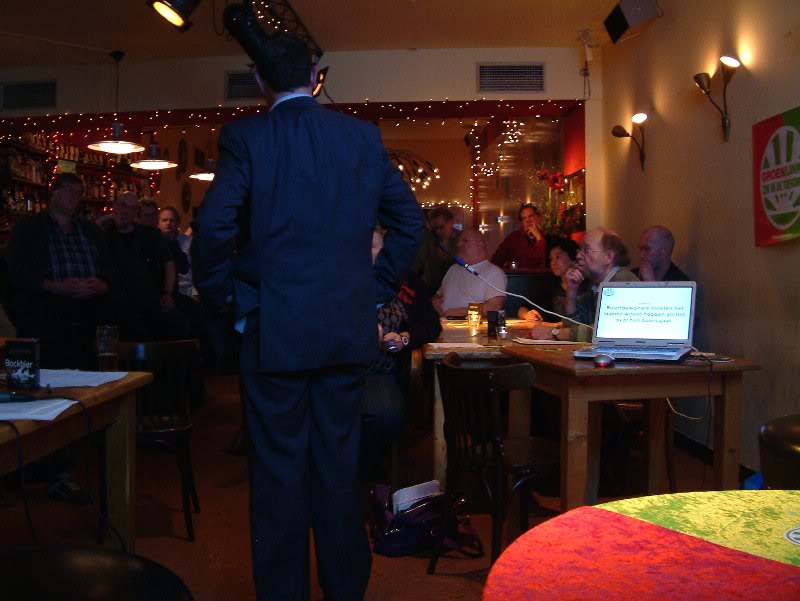 Politiek Caf�� 09dec09 Groenlinks Tilburg 008