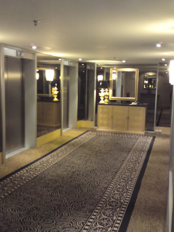 Sheraton Brussels, elevator area.