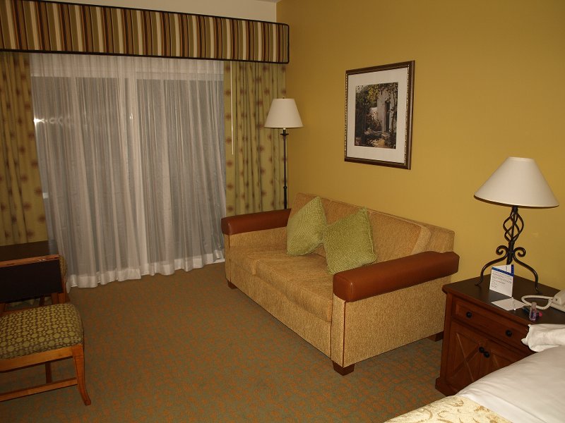 Studio side couch with table & chairs