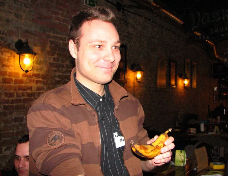 Forradalmi Maki with banana