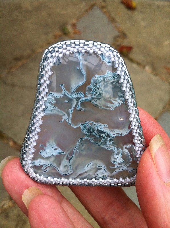 Horse Canyon agate framed in japaneses toho and czech b...