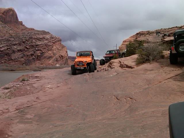 IMG00903-201004 01-1223